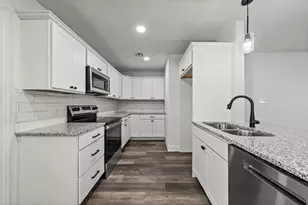 234 Avenue E, Lacy Lakeview, TX 76705 - Photo 5