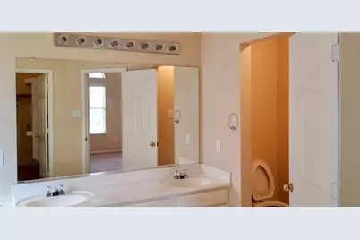 3916 Iris Court, McKinney, TX 75070 - Photo 11