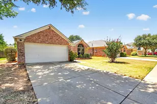 306 Branch Bend, Euless, TX 76039 - Photo 19