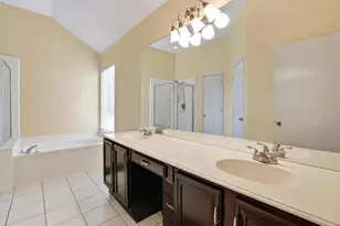306 Branch Bend, Euless, TX 76039 - Photo 7