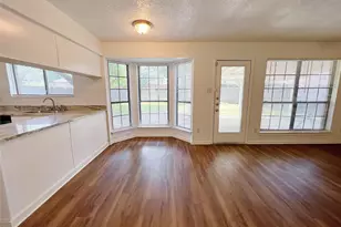 616 Valley Spring Dr, Arlington, TX 76018 - Photo 7