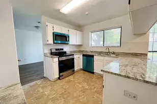 616 Valley Spring Dr, Arlington, TX 76018 - Photo 5