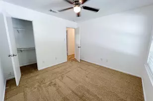 616 Valley Spring Dr, Arlington, TX 76018 - Photo 17