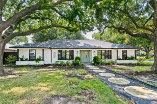 12420 Wood Manor Cir, Farmers Branch, TX 75234 - Photo 1