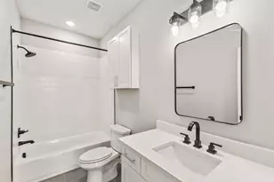 825 Premier Pkwy, Grand Prairie, TX 75051 - Photo 7