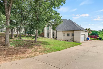 810 Pennsylvania Avenue, Kennedale, TX 76060 - Photo 3
