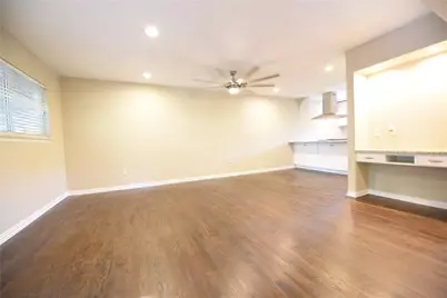 4206 Hawthorne Avenue #202, Dallas, TX 75219 - Photo 3