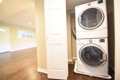 4206 Hawthorne Avenue #202, Dallas, TX 75219 - Photo 11