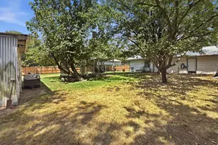97 Heddingham Dr, Gordonville, TX 76245 - Photo 7