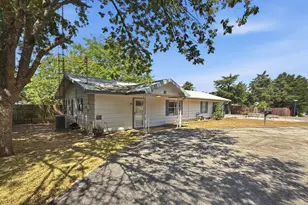 97 Heddingham Dr, Gordonville, TX 76245 - Photo 3