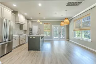 1300 Sleepy Hollow Rd, Woodway, TX 76712 - Photo 7
