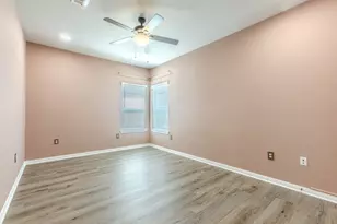 1300 Sleepy Hollow Rd, Woodway, TX 76712 - Photo 25