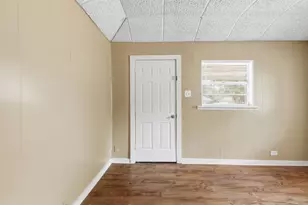 1415 Stanwood Ave, Cleburne, TX 76033 - Photo 3
