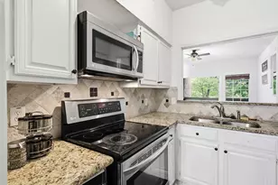 9801 Royal Ln, Dallas, TX 75231 - Photo 5