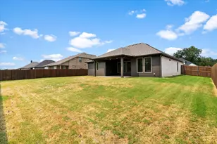 2110 Briarwood Dr, Bridgeport, TX 76426 - Photo 37