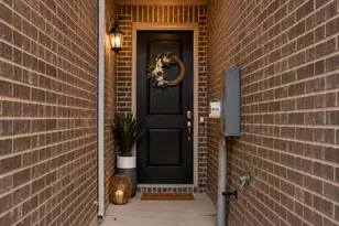 585 Hutchinson Ln, Lewisville, TX 75077 - Photo 25