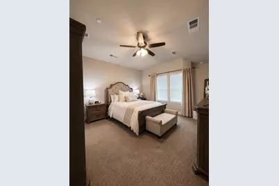 585 Hutchinson Lane, Lewisville, TX 75077 - Photo 9