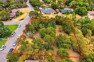 201 Lakeridge Rd, Lakeside, TX 76108 - Photo 1