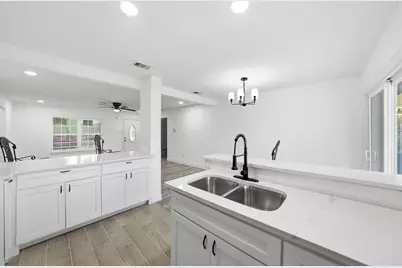 10124 Shayna Drive, Dallas, TX 75217 - Photo 21