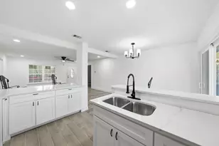 10124 Shayna Dr, Dallas, TX 75217 - Photo 21