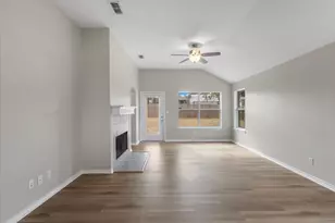 386 Molly Ln, Lindale, TX 75771 - Photo 11