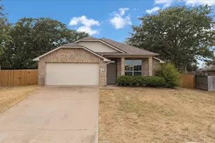 386 Molly Ln, Lindale, TX 75771 - Photo 1