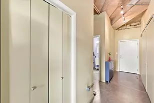 1001 Belleview St, Dallas, TX 75215 - Photo 7