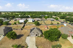 377 Milky Way Rd, Bruceville Eddy, TX 76630 - Photo 3