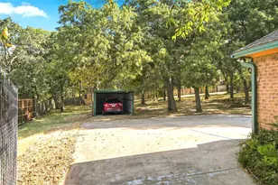 244 Moore Rd, Burleson, TX 76028 - Photo 27