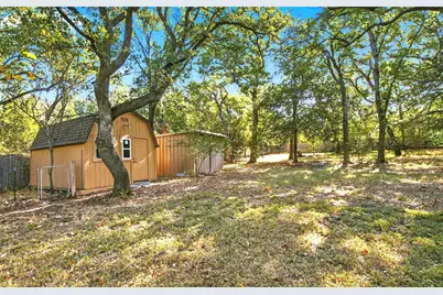 244 Moore Road, Burleson, TX 76028 - Photo 3