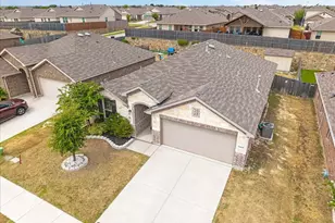 14437 Leadrope Cir, Fort Worth, TX 76052 - Photo 5