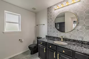 8701 Freeport Dr, Denton, TX 76207 - Photo 27