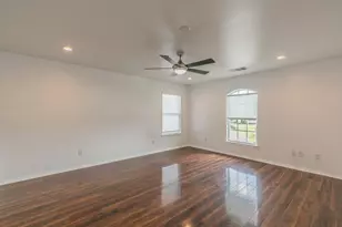 8701 Freeport Dr, Denton, TX 76207 - Photo 25