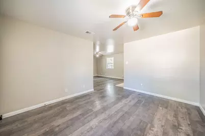 4646 Ridgepoint Drive, Dallas, TX 75211 - Photo 11