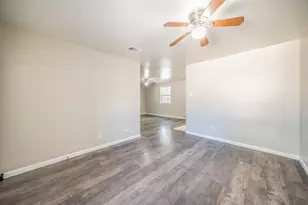 4646 Ridgepoint Dr, Dallas, TX 75211 - Photo 11