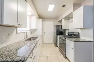 4646 Ridgepoint Dr, Dallas, TX 75211 - Photo 7