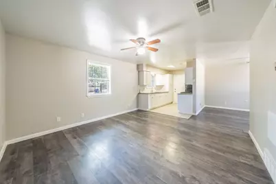 4646 Ridgepoint Drive, Dallas, TX 75211 - Photo 5