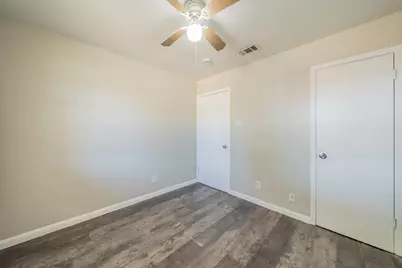 4646 Ridgepoint Drive, Dallas, TX 75211 - Photo 19