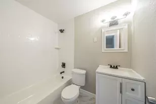 4646 Ridgepoint Dr, Dallas, TX 75211 - Photo 17