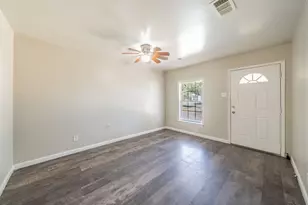 4646 Ridgepoint Dr, Dallas, TX 75211 - Photo 9