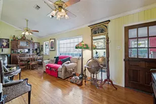 112 W Ireland Dr, Irving, TX 75062 - Photo 3