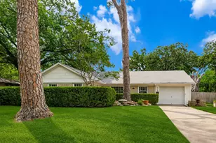 112 W Ireland Dr, Irving, TX 75062 - Photo 1