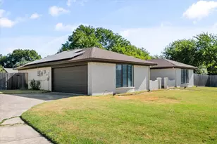 108 Haywood Dr, Benbrook, TX 76126 - Photo 3