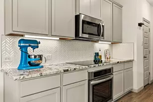 1126 Bowie Dr, Lewisville, TX 75077 - Photo 11