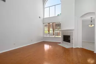 321 Andre Dr, Irving, TX 75063 - Photo 11