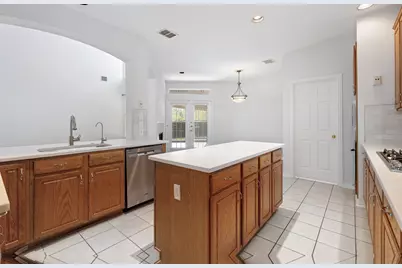 321 Andre Drive, Irving, TX 75063 - Photo 17