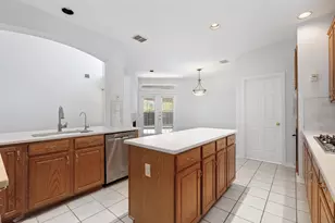 321 Andre Dr, Irving, TX 75063 - Photo 17