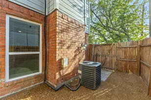 6738 Eastridge Dr, Dallas, TX 75231 - Photo 21
