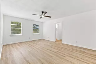 1900 Sutter St, Fort Worth, TX 76107 - Photo 13