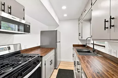 1900 Sutter Street #B, Fort Worth, TX 76107 - Photo 11